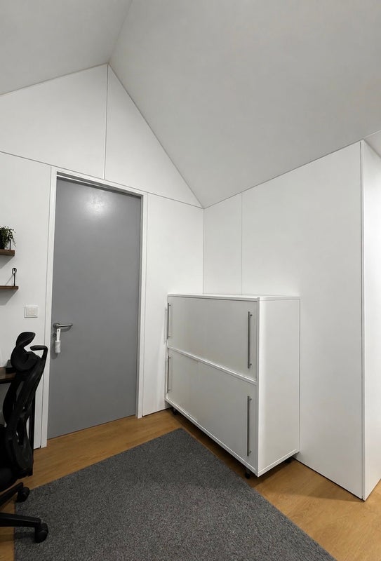 Room Senior Lane in Salford