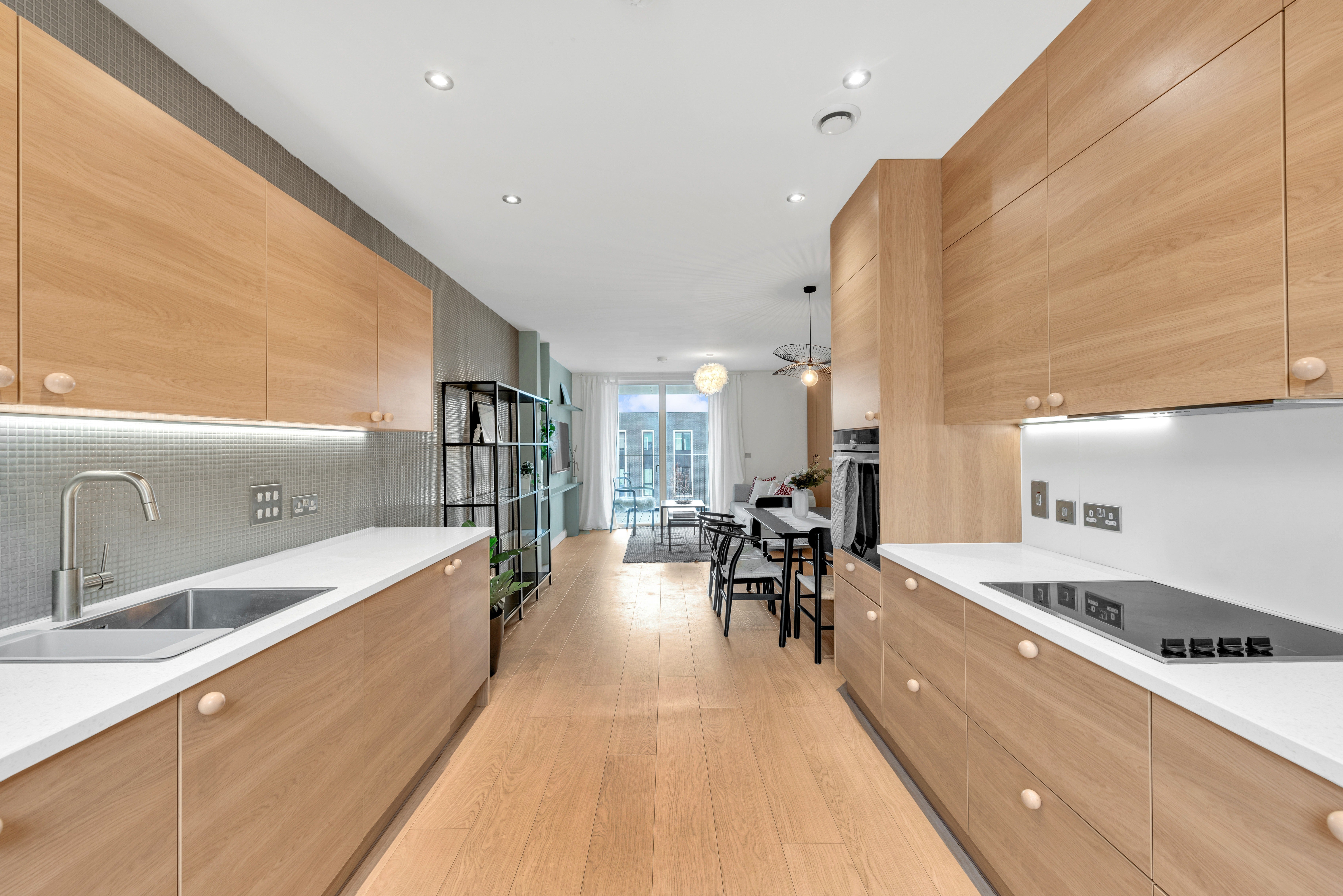 Flat Derny Avenue in Greater London