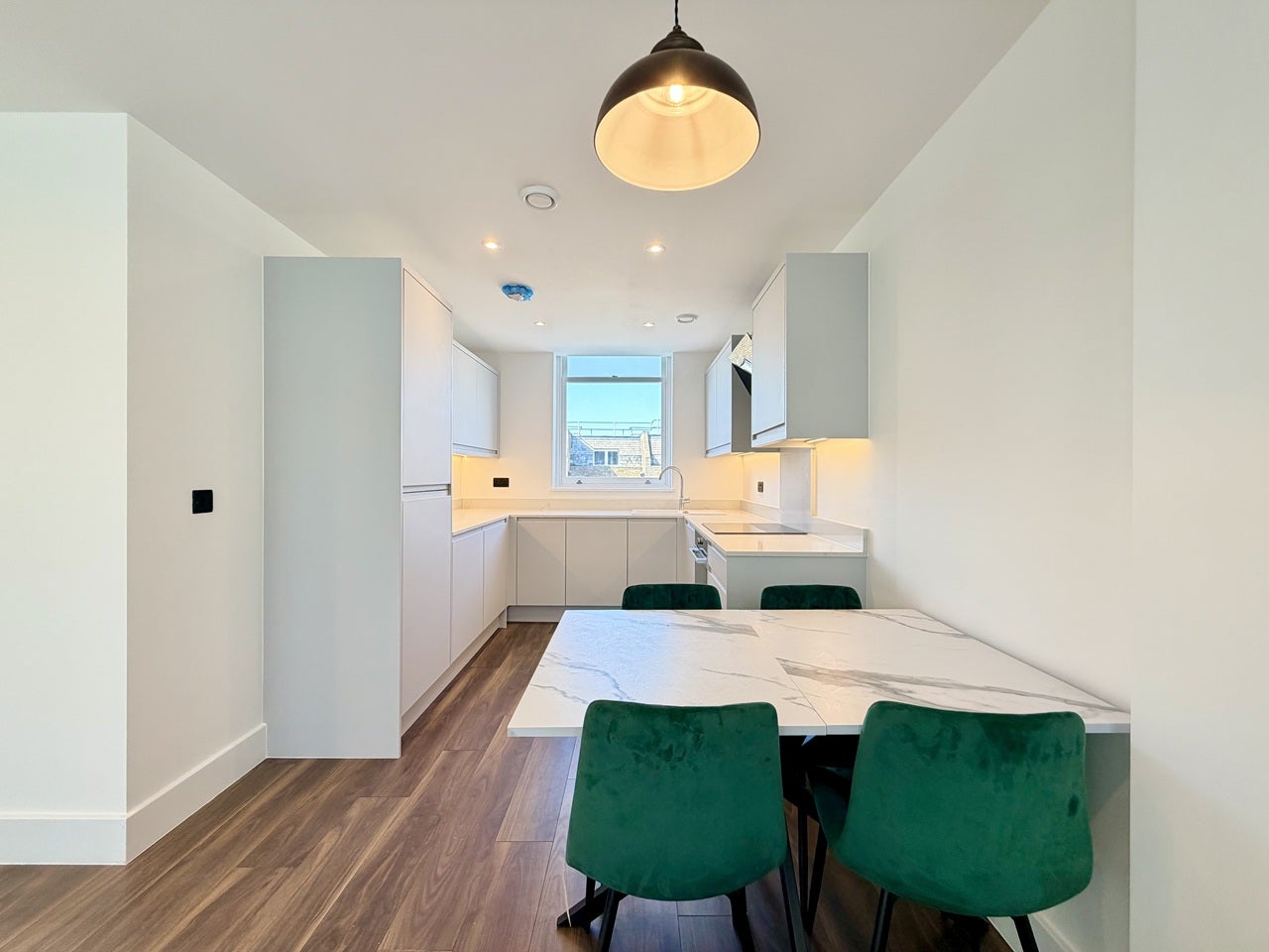 Flat Harrow Road in City of Westminster