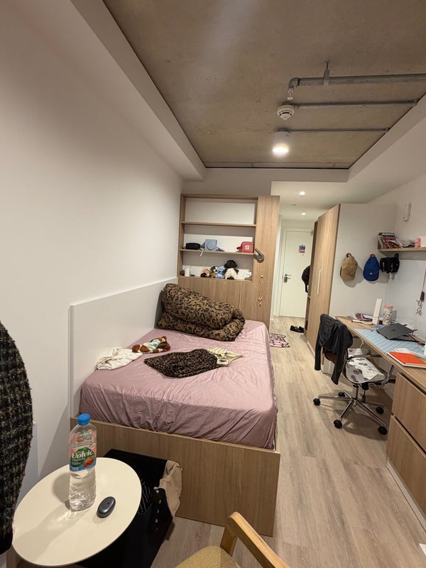 Room Rutherford Way in Greater London