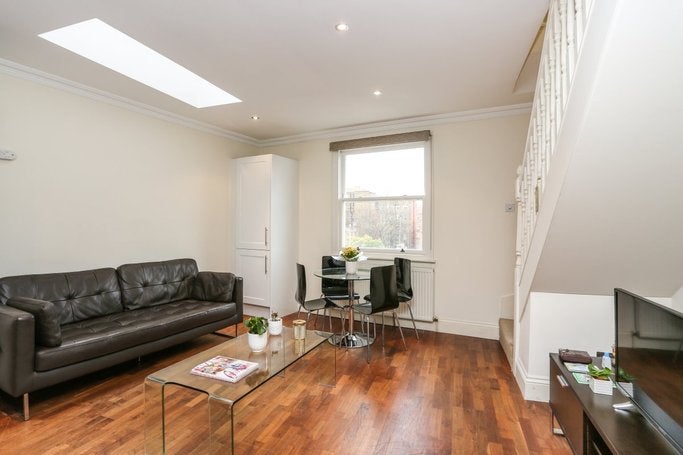 Flat Old Brompton Road in Greater London