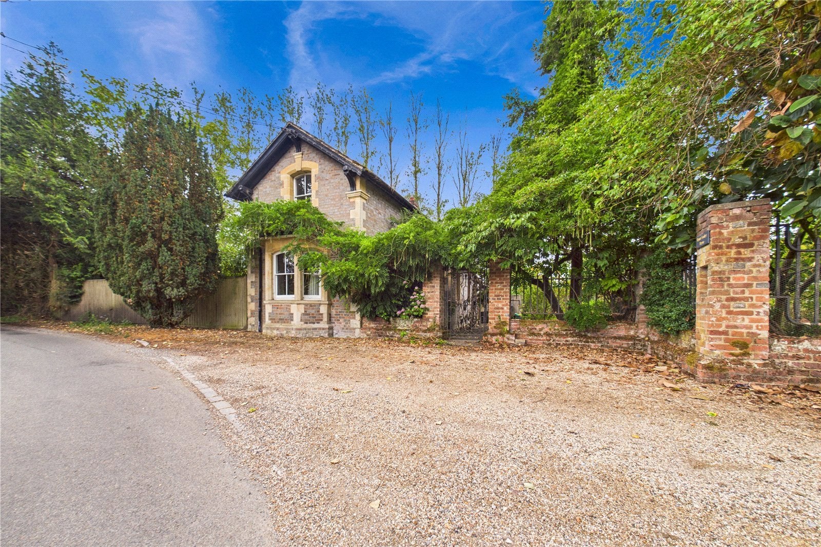 House Rectory Road in Padworth