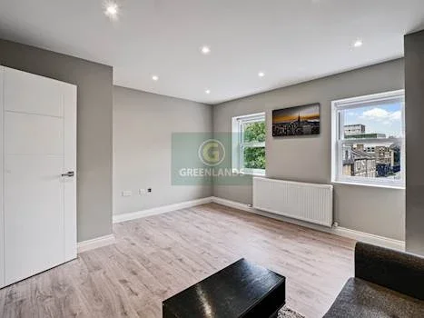 Flat Bethnal Green Road in Greater London