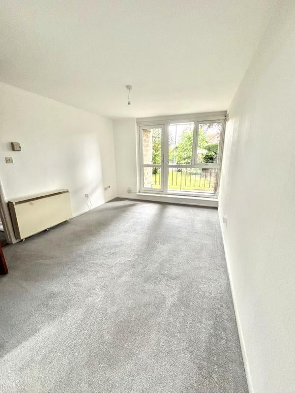 Flat Radbourne Street in Derby