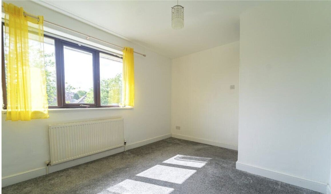 House Harvest Road in Sandwell