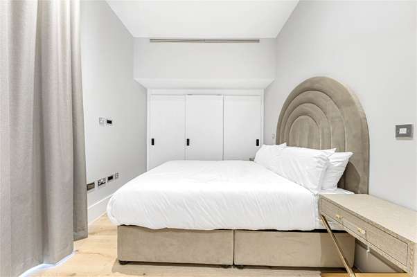 Flat Baker Street in City of Westminster