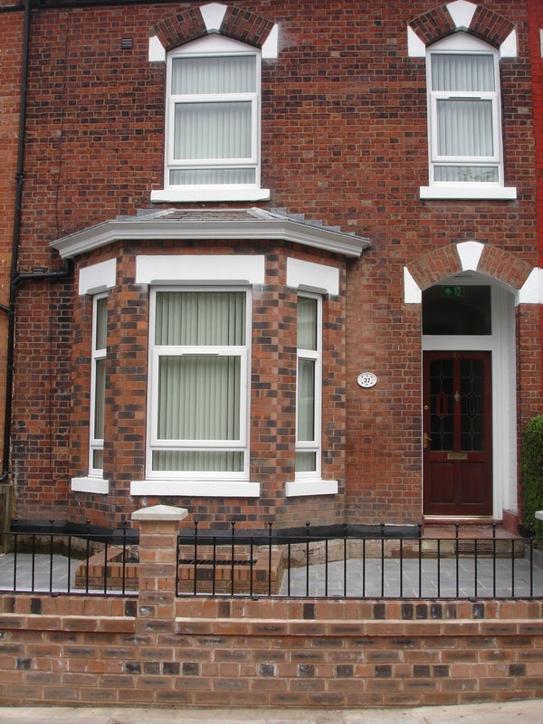 Room Manchester Road in Tameside