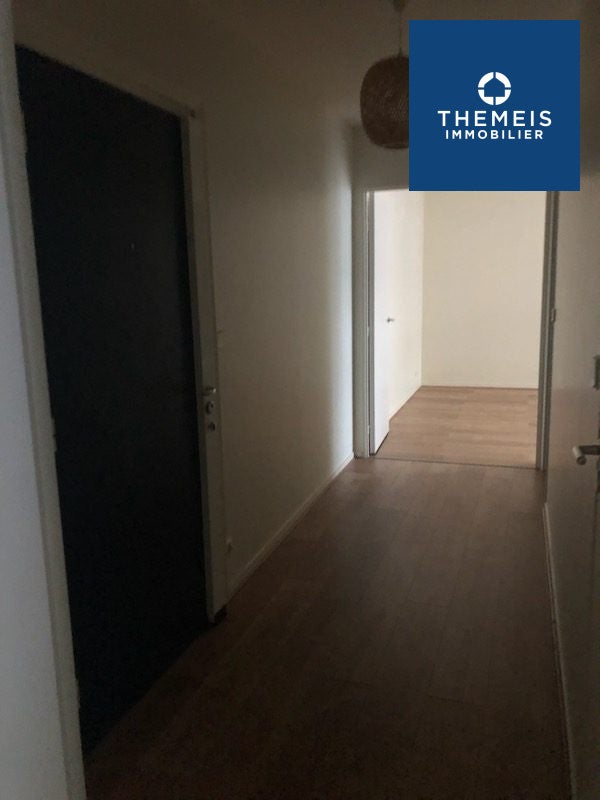 Flat Rue Chaptal in Levallois-Perret