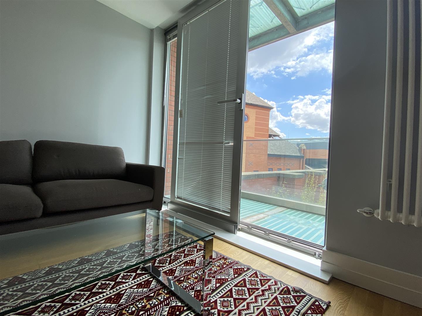Flat St Peters Lane in Leicester
