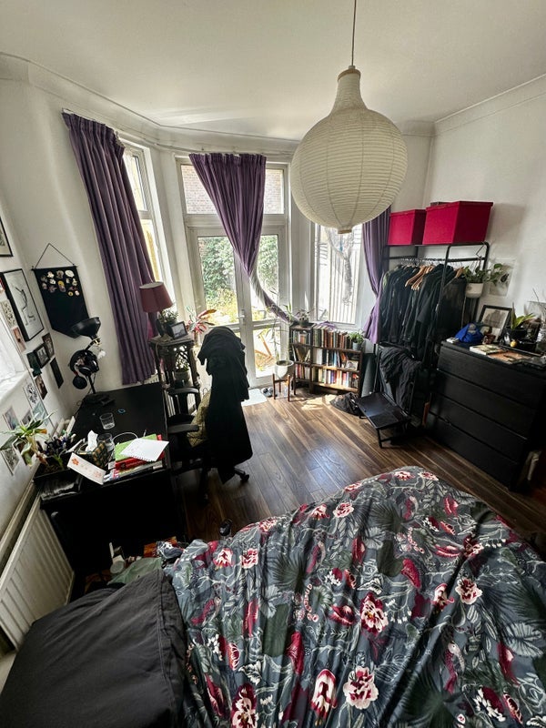 Room Harvey Road in Greater London