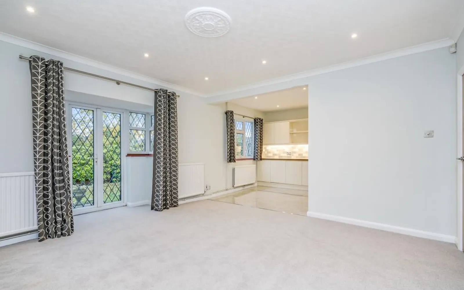House Shaldon Way in Elmbridge
