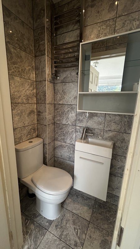 Room Federation Road in Greater London