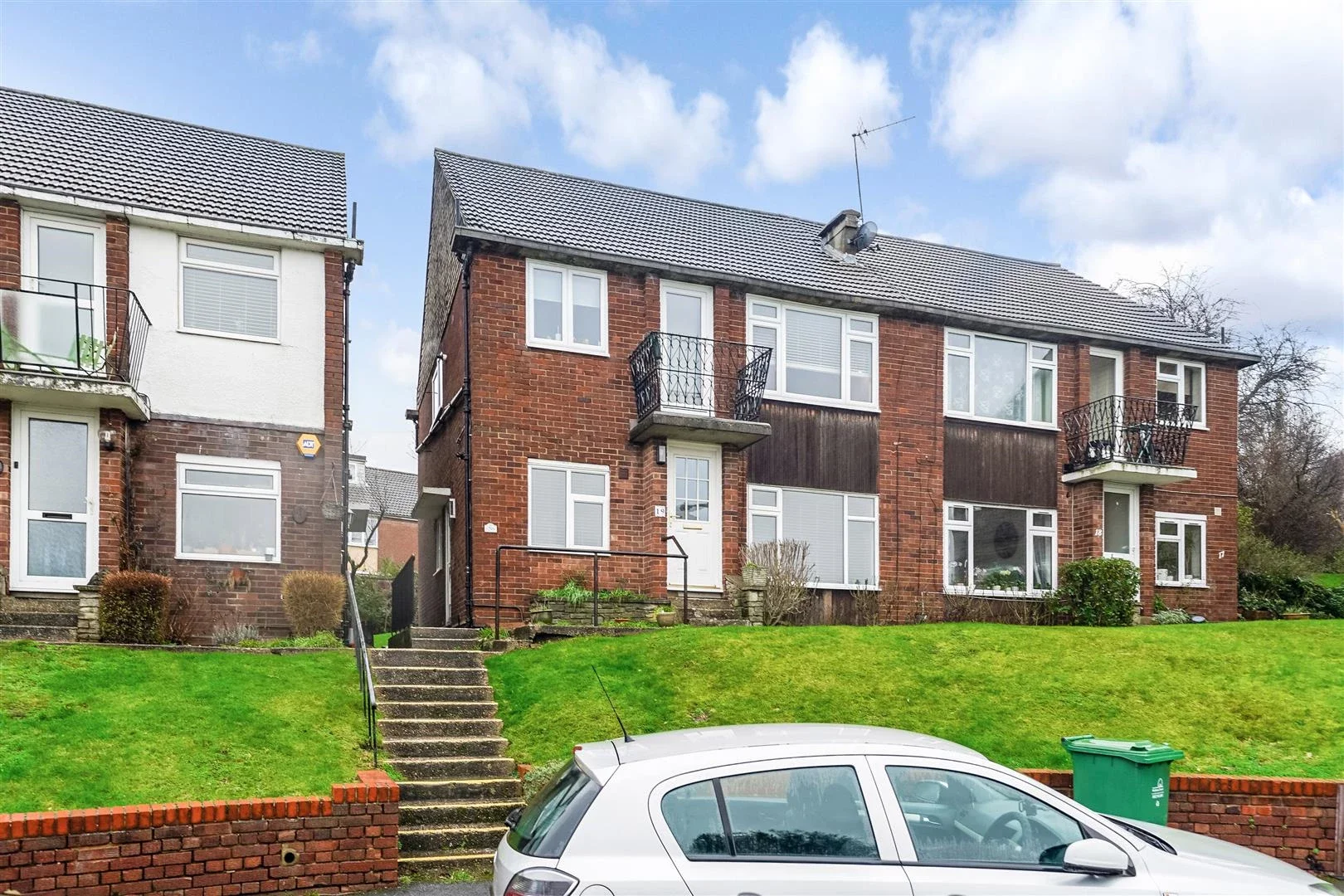 Flat Top House Rise in Greater London