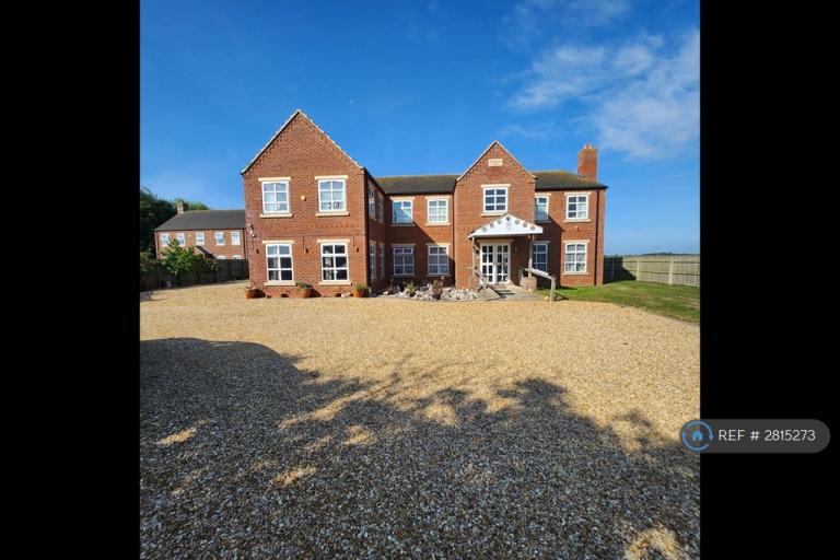 Room Upwell Road in Fenland District