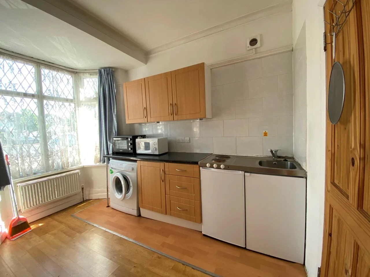 Flat Great West Road in Greater London