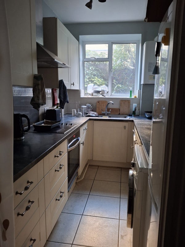Room Lexham Gardens in Greater London