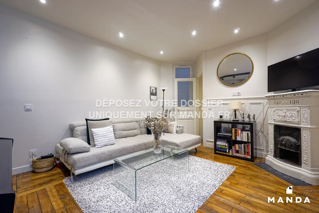 Appartement Rue Saussier-Leroy à Paris