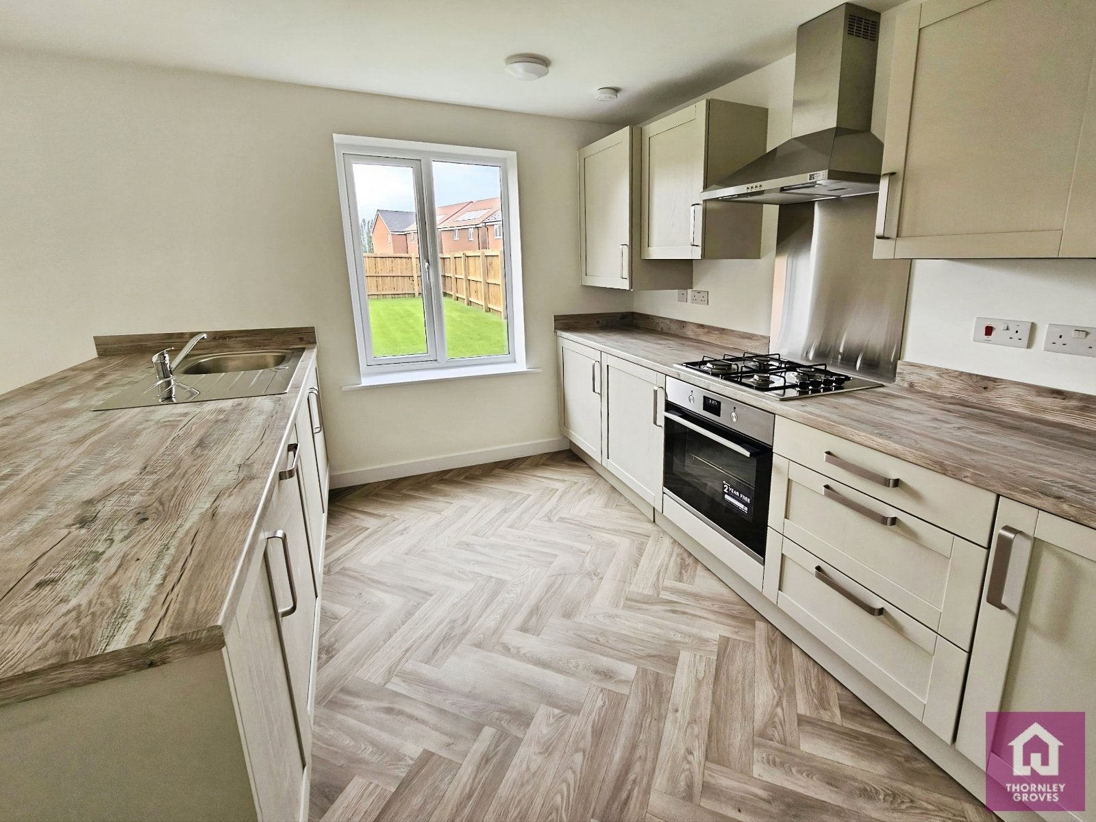 House Ash Grove in Shotton