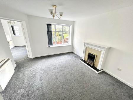 Flat Pennant Court in Wolverhampton