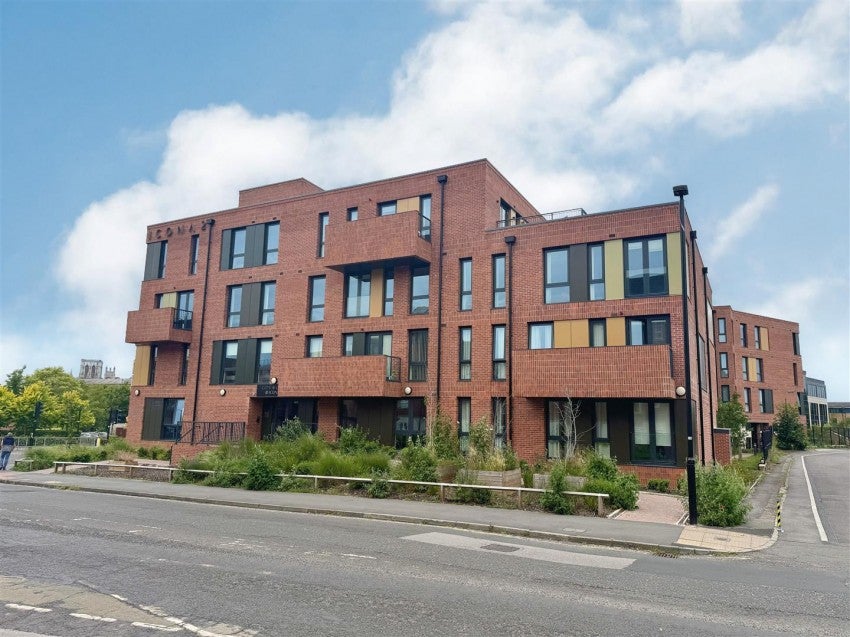 Flat Eboracum Way in York