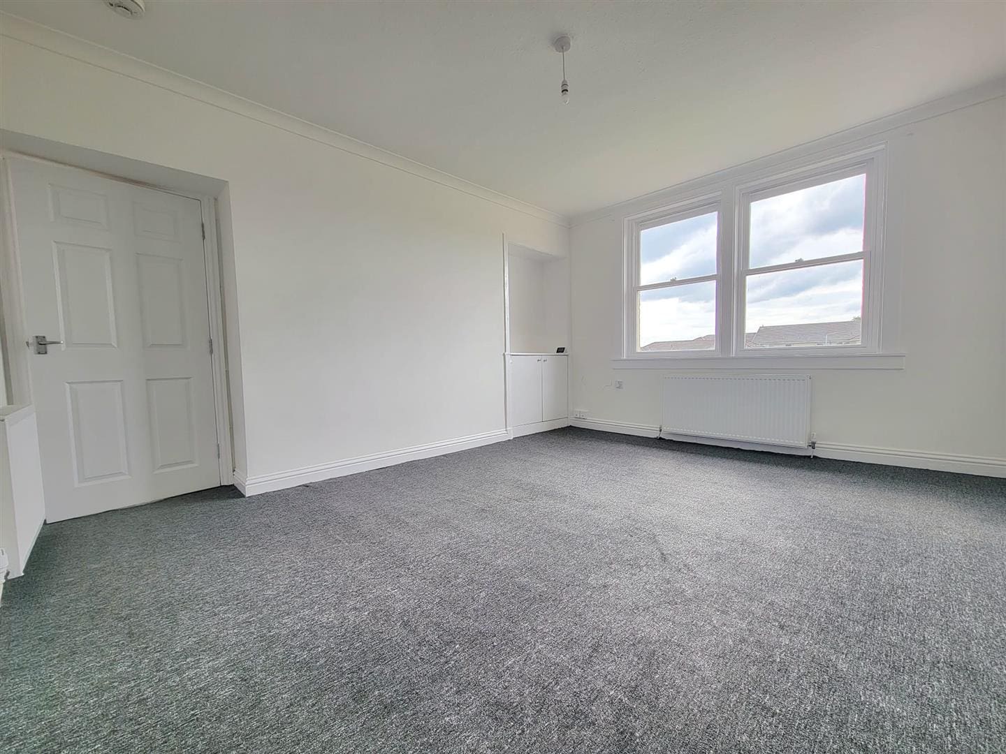 Flat Cairns Street West in Kirkcaldy