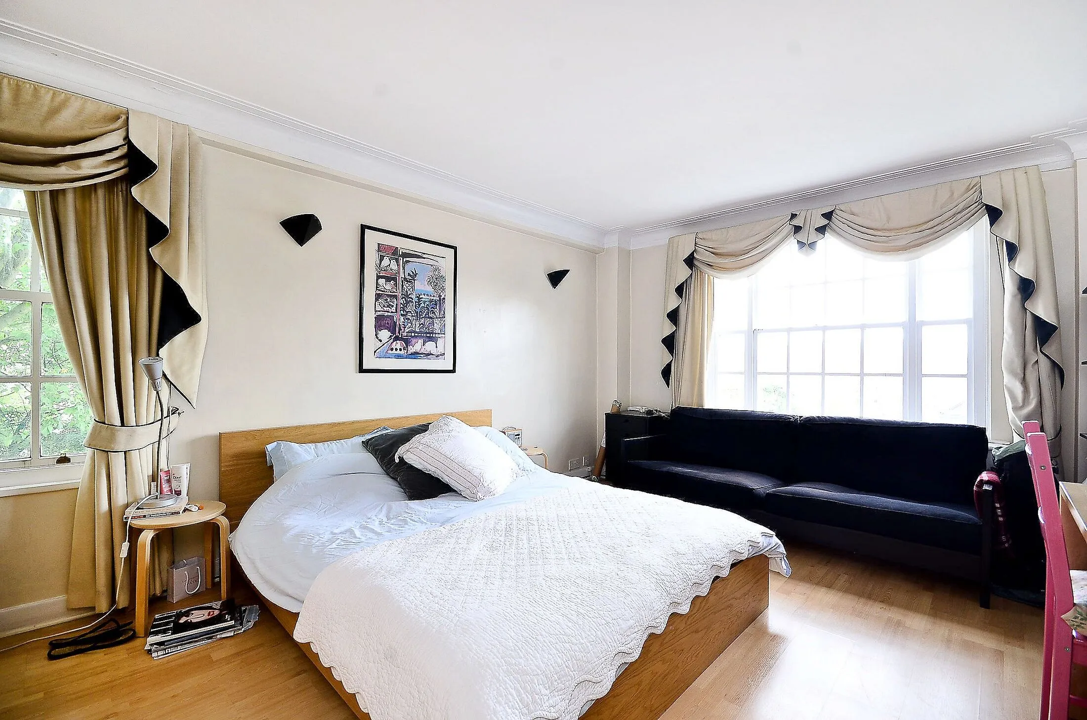Flat Eton College Road in Greater London