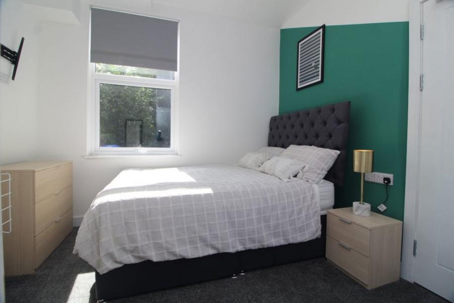 Room Staniforth Road in Sheffield