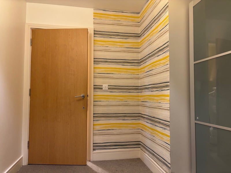Room Brabant Road in Greater London