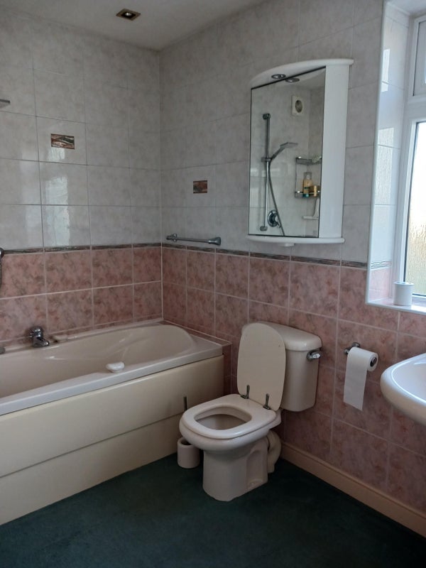 Room Durrington Road in Bournemouth