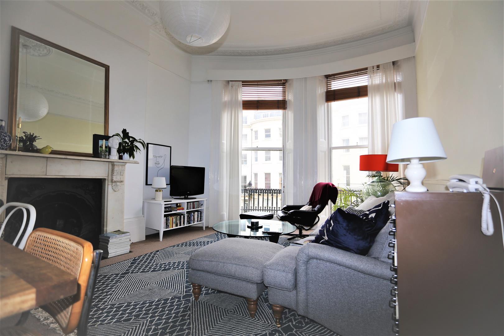 Flat Brunswick Place in Hove