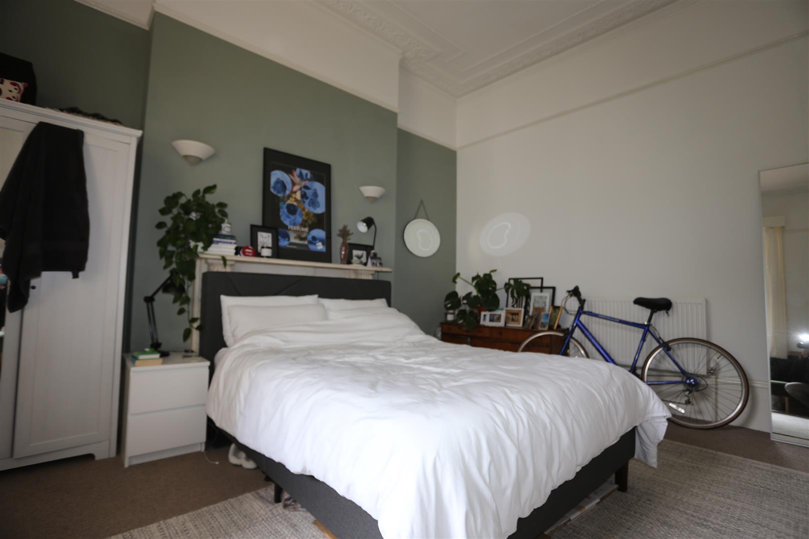 Flat Brunswick Place in Hove