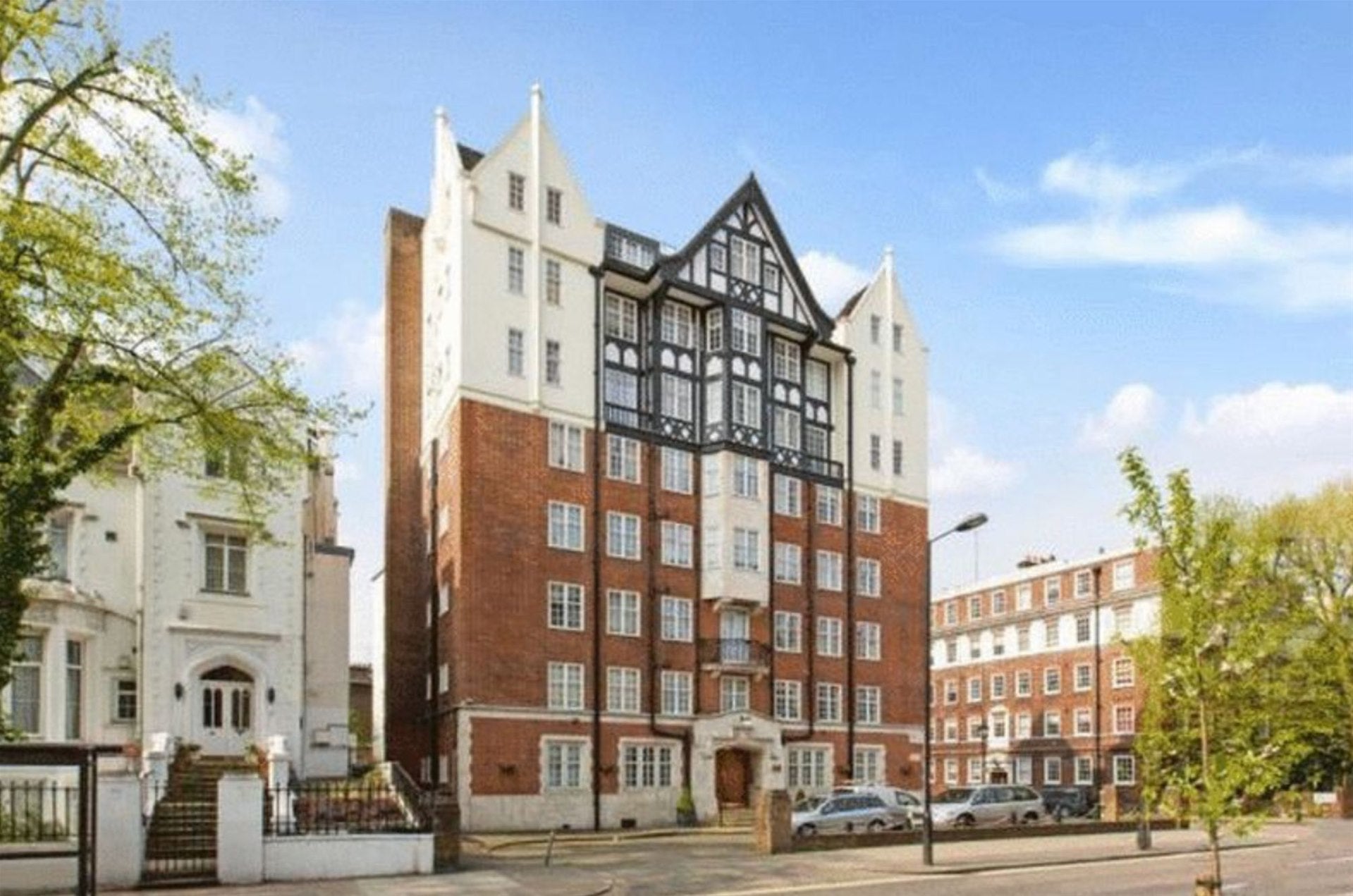 Flat Hill Road in City of Westminster