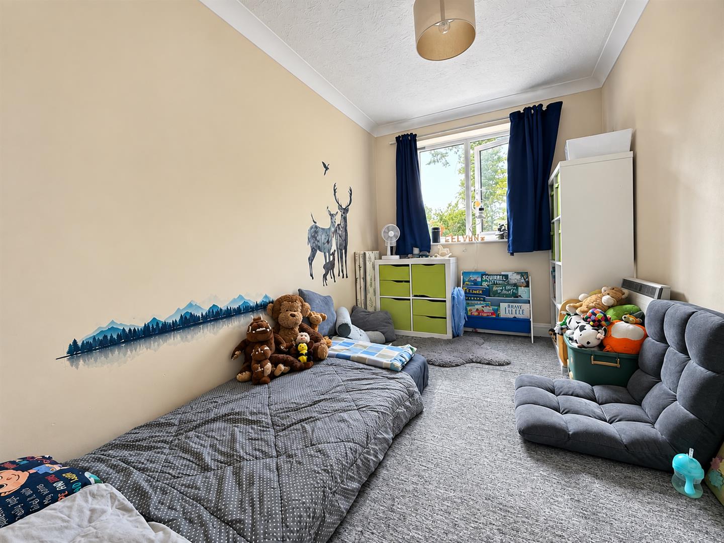 Flat Minley Grove in Hart