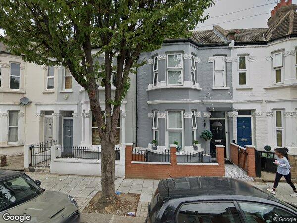 Room Aslett Street in Greater London