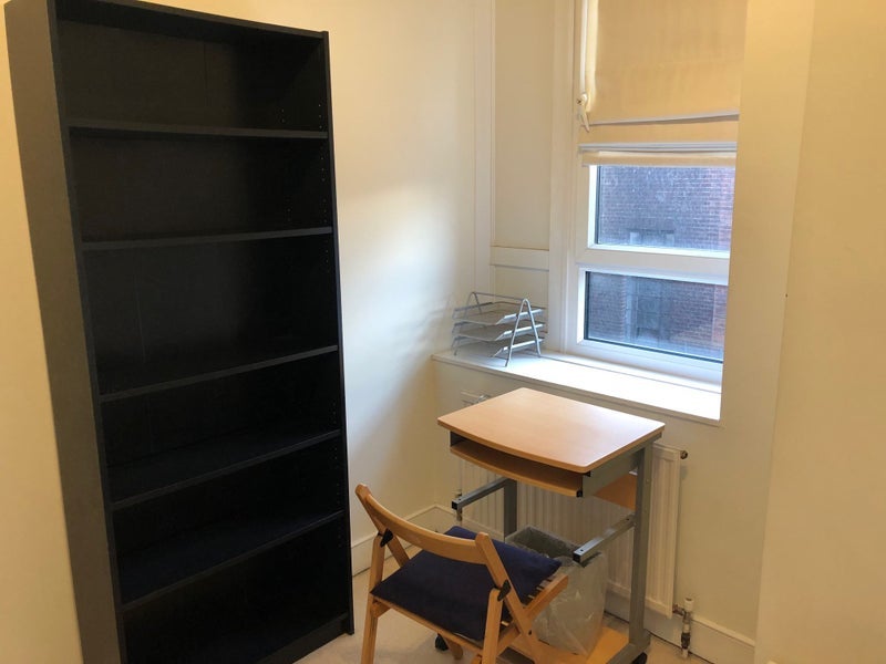 Room Bethnal Green Road in Greater London