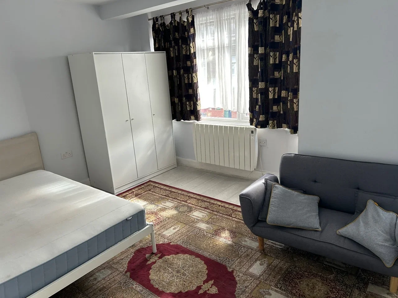 Room Station Approach in Greater London
