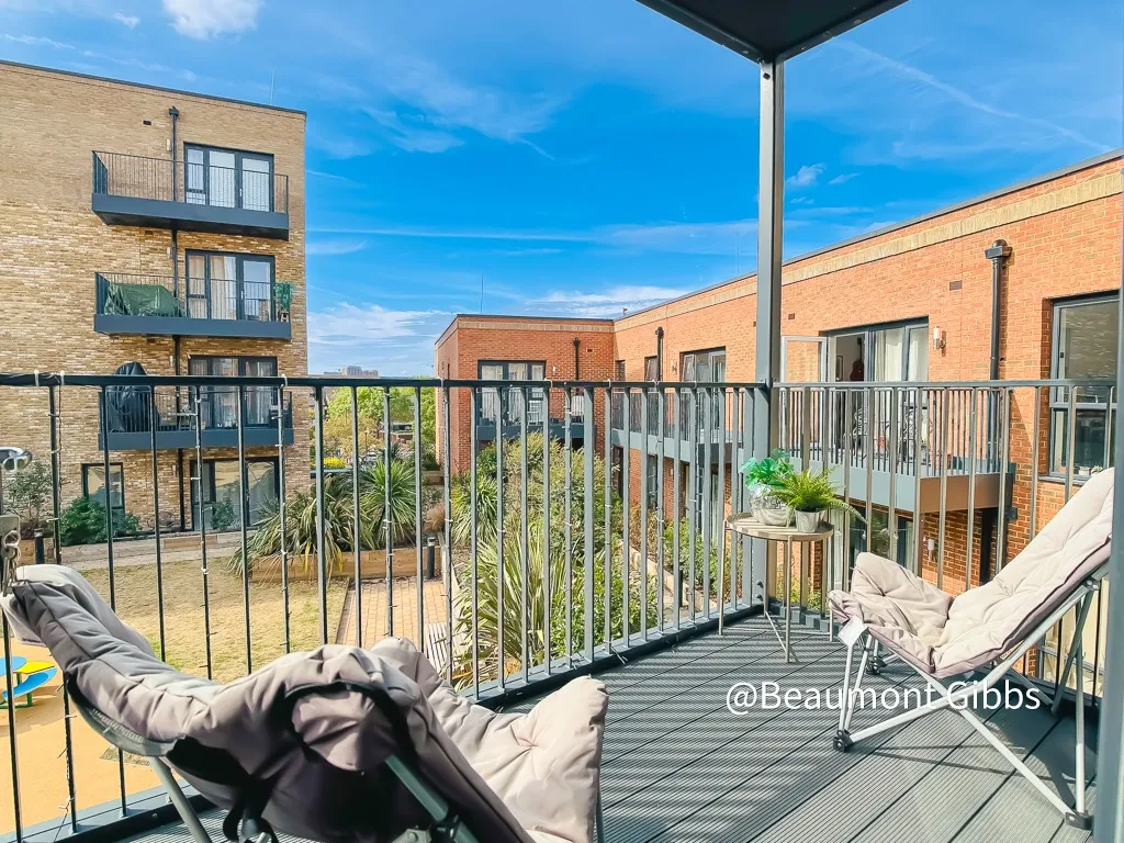 Flat Gallions View in Greater London
