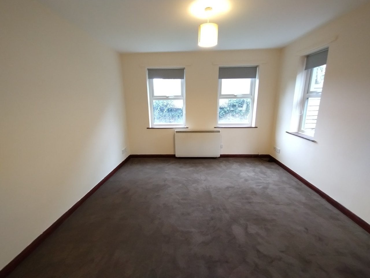 Flat Winsover Road in South Holland