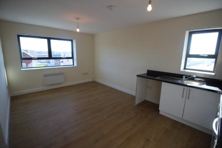 Flat Cateaton Street in Bury