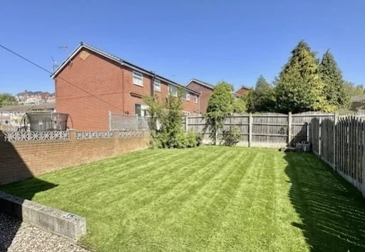 House Ridge View Drive in Sheffield