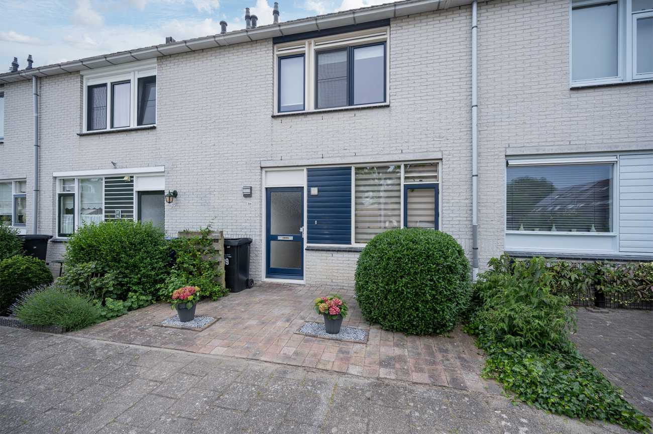 Huis L.C. van der Vlugtstraat 39 in Almere