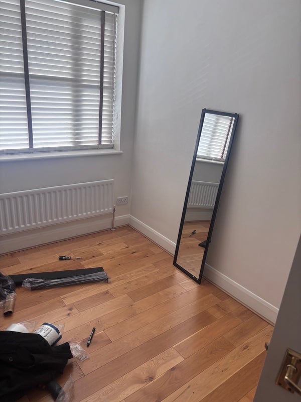 Room Aiten Place in Greater London