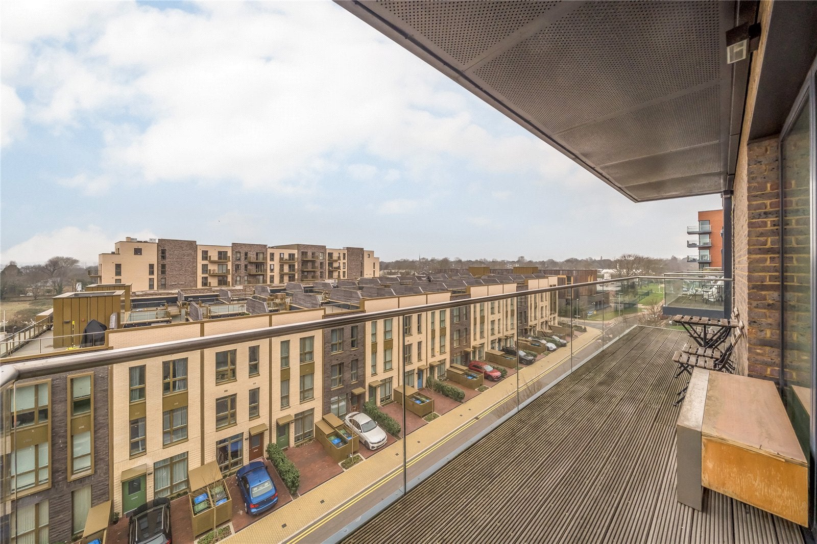 Flat Handley Drive in Greater London