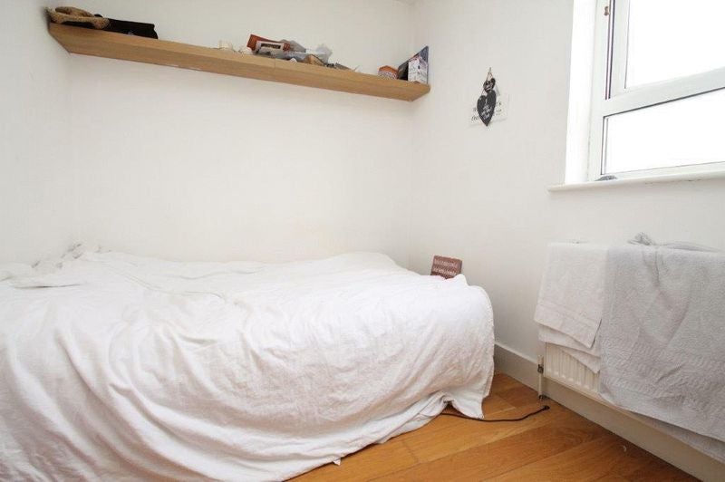 Flat Royal College Street in Greater London