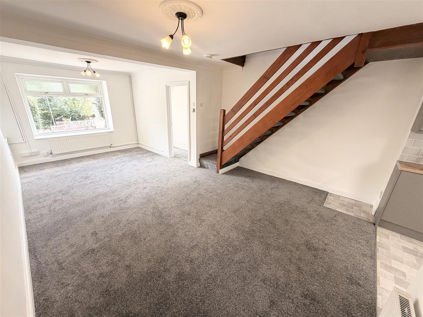 Flat Cadoxton Terrace in Blaenhonddan