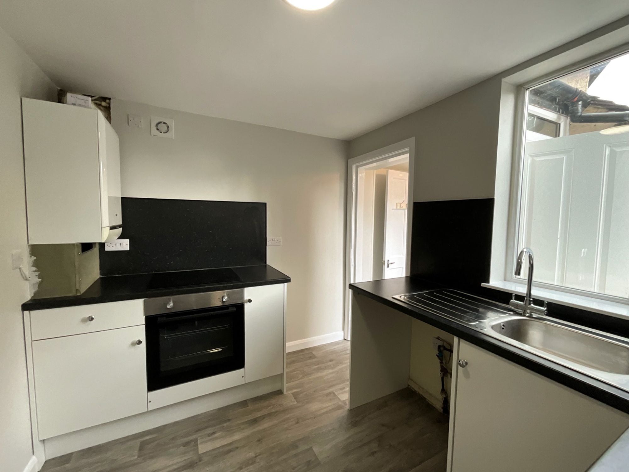 Flat Tudor Road in Doncaster
