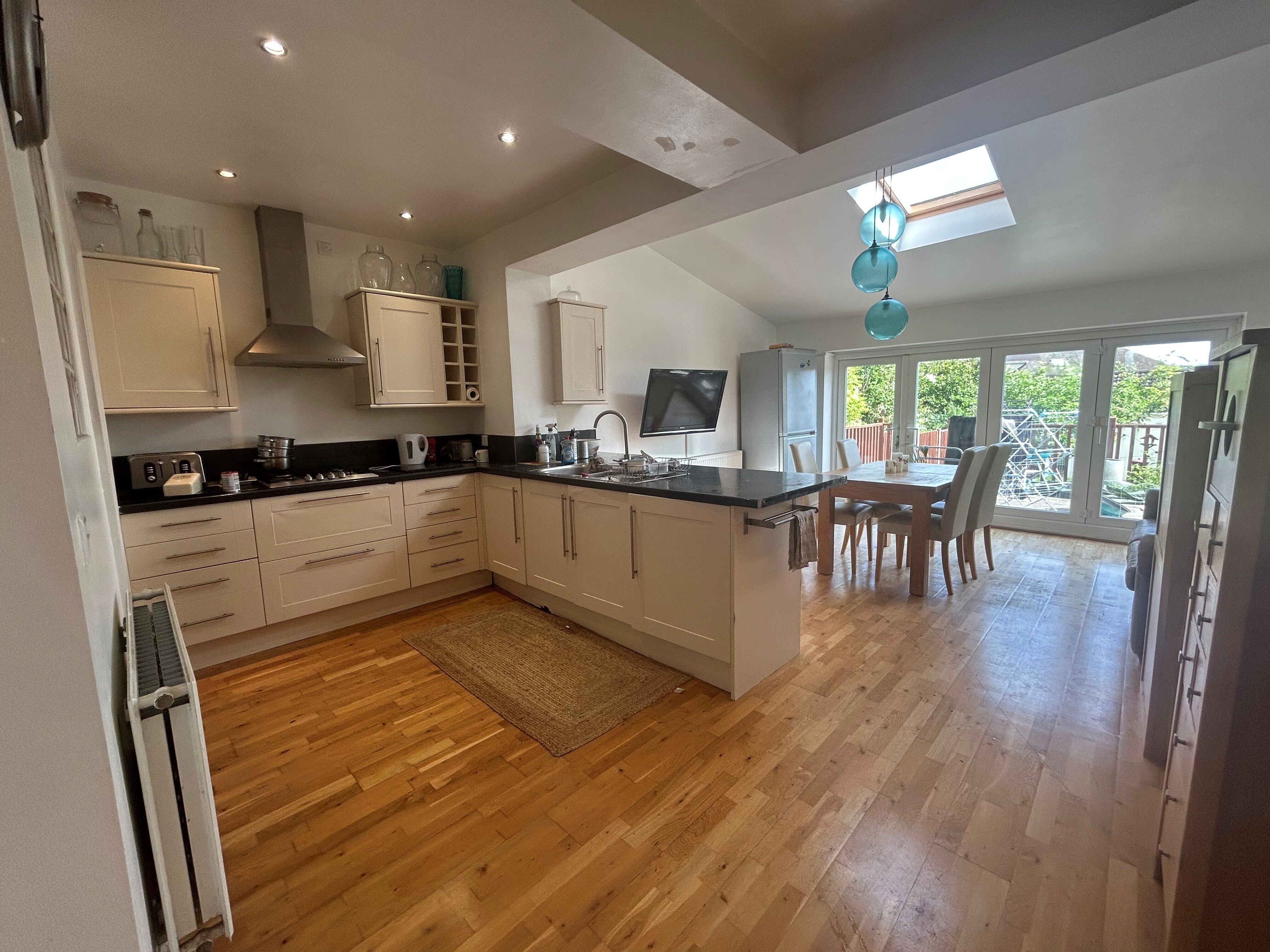 Room Canford Lane in Bristol