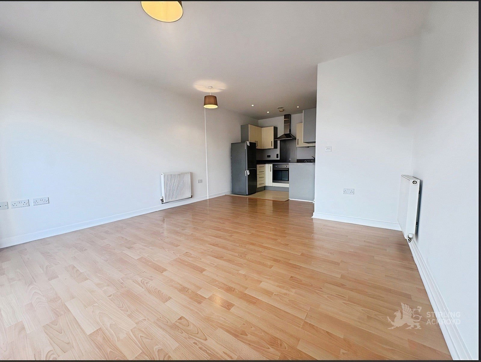 Flat Whitestone Way in Greater London