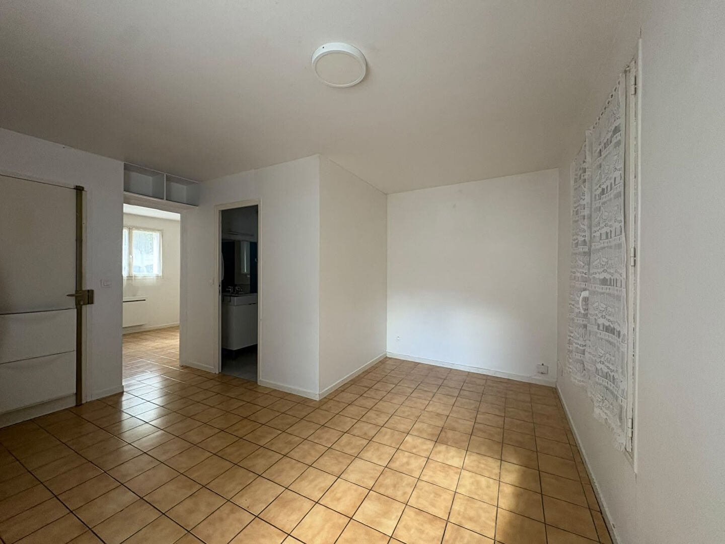 Flat Rue Saint-Barthélémy in Melun