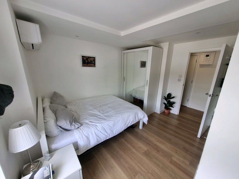 Room Bancroft Road in Greater London